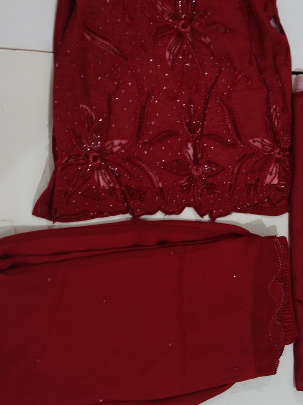 Beautiful 3 PC Kurta/Bottom/Chunnie Set Red/Pink w/Bead Work & Embroidery Vintag